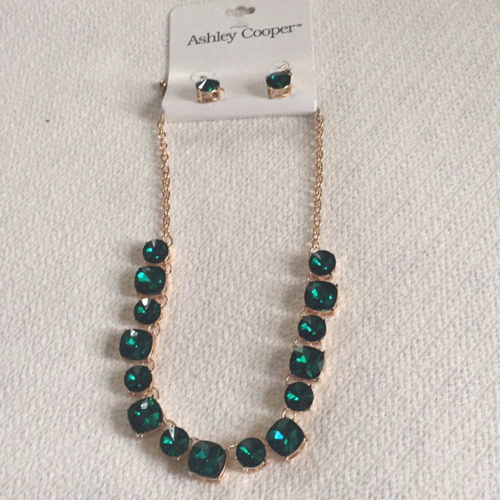 Ashley Copper earring and necklace set 🌷🌷🌷💐💐